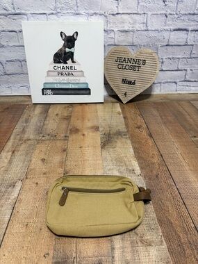 Tan khaki dopp kitt toiletry travel bag  NWOT